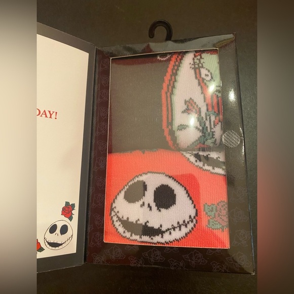 Woman's 6 Pair No Show Socks Size 4-10 Hello Kitty Winnie the Pooh Queen Screams - Picture 8 of 14